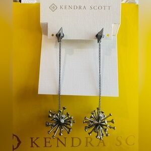 Kendra Scott; Chandelier Runway, Rhinestone Starburst Earrings. RARE!🌟🌟🌟RARE